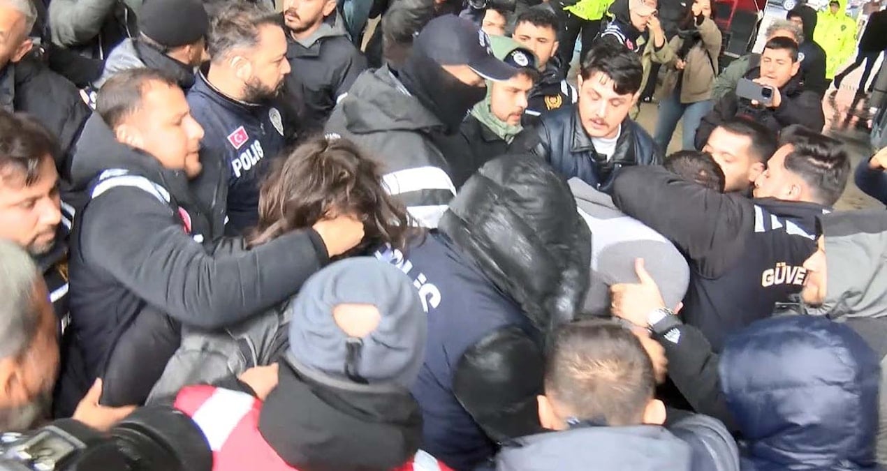 İstanbul’da 1 Mayıs Kutlamalarında 200’e Yakın Gözaltı